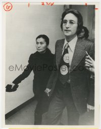 4d555 JOHN LENNON/YOKO ONO  7x9 news photo 1971 ex-Beatle & wife losing custody battle for her kid!