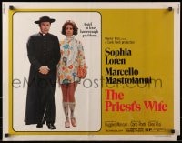 4f701 PRIEST'S WIFE 1/2sh 1971 super sexy Sophia Loren walks with religious Marcello Mastroianni!