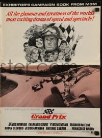 4s699 GRAND PRIX pressbook 1967 great images of Formula One race car driver James Garner!