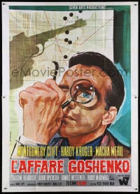 4w831 DEFECTOR Italian 2p 1968 different Ferrini art of Montgomery Clift with magnifying glass!