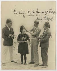 4x476 MARY PICKFORD signed 7.5x9.5 still 1920s looking uncomfortable with Masons in the sand!
