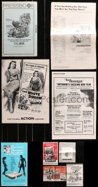 5a181 LOT OF 8 UNCUT AND 1 CUT PRESSBOOKS 1950s-1970s advertising a variety of different movies!