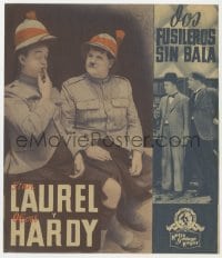 5d454 BONNIE SCOTLAND 4pg Spanish herald 1935 Stan Laurel & Oliver Hardy with kilts & rifles!