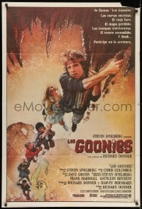 5p465 GOONIES Argentinean 1985 cool Drew Struzan art of top cast hanging from stalactite!