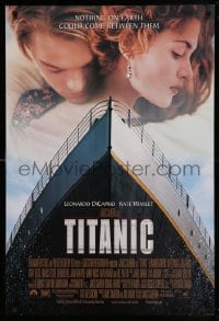 5t892 TITANIC DS 1sh 1997 Leonardo DiCaprio, Kate Winslet, directed by James Cameron!