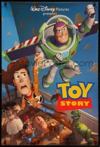 5t907 TOY STORY DS 1sh 1995 Disney/Pixar cartoon, Buzz Lightyear flying over Woody, Bo Peep, more!