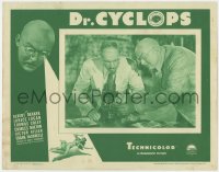 5w389 DOCTOR CYCLOPS LC R1958 Albert Dekker inserts a slide on Charles Halton's microscope!