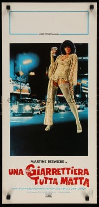 5y650 HAPPY HOOKER GOES HOLLYWOOD Italian locandina 1981 Martine Beswick in lingerie by Sciotti!