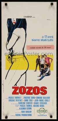 5y684 LES ZOZOS Italian locandina 1974 art of teen boys staring at topless bikini girl by Manfredo!