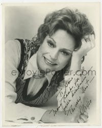6b589 ALEXIS SMITH signed 8x10 publicity photo 1980s close up laying on the floor with head on hand!