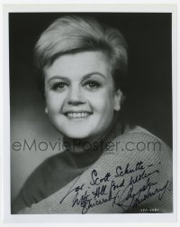 6b701 ANGELA LANSBURY signed 8x10 REPRO still 1980s great smiling portrait of the English actress!