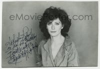 6b761 ELIZABETH ASHLEY signed 6x8.5 REPRO still 1983 great close portrait of the pretty actress!