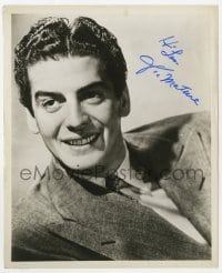 6b387 VICTOR MATURE signed 8.25x10 still 1950s great smiling portrait wearing suit & tie!