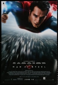 6g797 MAN OF STEEL advance DS 1sh 2013 Henry Cavill in the title role as Superman flying!