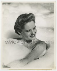 6h100 ALEXIS SMITH 8.25x10 still 1941 taking a bubble bath in a swimming pool by Schuyler Crail!