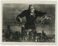 6h526 KING KONG 8x10 still R1960s best image of ape w/Fay Wray over New York skyline!
