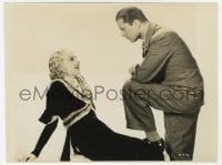 6h684 NO MORE ORCHIDS 8x10 key book still 1932 c/u of Carole Lombard smiling at stern Lyle Talbot!