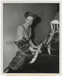 6h101 ALEXIS SMITH 8.25x10 still 1948 playing piano with her Cairn terrier dog Punkins by Morgan!