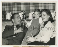 6h439 HUMPHREY BOGART/LAUREN BACALL 8.25x10 news photo 1952 smiling portrait w/their son Stephen!