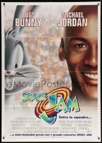 6k446 SPACE JAM Italian 1p 1997 great close image of Michael Jordan & Bugs Bunny!