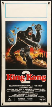 6y599 KING KONG LIVES Italian locandina 1986 Sciotti artwork of huge unhappy ape attacked by army!
