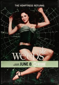 7d208 WEEDS TV bus stop 2009 great image of sexy Mary-Louise Parker in tangled web!
