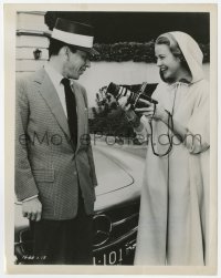 7f470 HIGH SOCIETY candid 8x10.25 still 1956 Grace Kelly with camera laughing with Frank Sinatra!