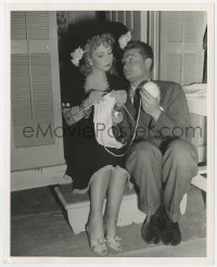 7f630 MAISIE GETS HER MAN candid deluxe 8x10 still 1942 Red Skelton holding Ann Sothern's yarn!