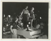 7f684 MUSIC IS MAGIC candid 8.25x10 still 1935 dance director with Alice Faye coached by Howard!