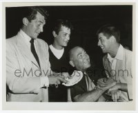 7f818 SCARED STIFF candid 8.25x10 still 1953 Martin & Lewis w/Hal Wallis & Tony Curtis on the set!