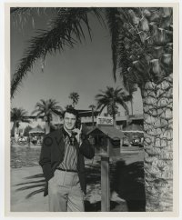 7f794 ROCK HUDSON 8.25x10 publicity photo 1950s at the Flamingo Hotel in Las Vegas by Allen Arthur!