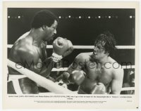 7f798 ROCKY II 8x10 still 1979 best c/u of Sylvester Stallone & Carl Weathers boxing in the ring!