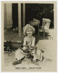 7f827 SHIRLEY TEMPLE 8x10 still 1934 happily playing in the mud between scenes & getting filthy!