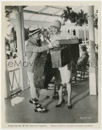 7f843 SOME LIKE IT HOT 8x10.25 still 1959 Joe E. Brown grabs luggage for Jack Lemmon in drag!