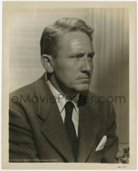 7f853 SPENCER TRACY 8x10.25 still 1940s great MGM studio portrait of the popular leading man!