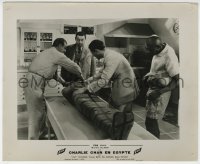 7g219 CHARLIE CHAN IN EGYPT French LC 1935 Warner Oland, Fetchit, Beck and Conroy examine mummy!