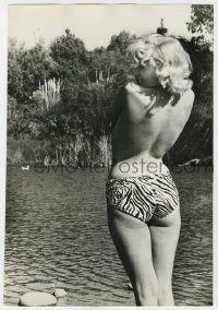 7h221 JAYNE MANSFIELD deluxe English 8.25x12 still 1950s topless & ready for a plunge by Woodfield!