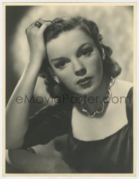 7h249 JUDY GARLAND deluxe 10x13 still 1940s wonderful head & shoulders portrait with cool jewelry!