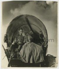 7h369 SECRETS deluxe 11x13 still 1933 Mary Pickford & Leslie Howard on covered wagon by K.O. Rahmn!