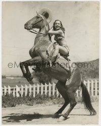 7h383 SUSAN PETERS deluxe 10.5x13.25 still 1940 riding horse five years before her tragic accident