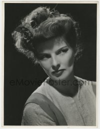 7h418 WOMAN OF THE YEAR deluxe 10x13 still 1942 Katharine Hepburn by Clarence Sinclair Bull!
