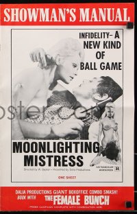 7s369 MOONLIGHTING MISTRESS pressbook 1972 German sexploitation, sexy near-naked girl with gun!