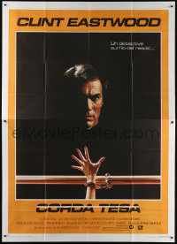 7t401 TIGHTROPE Italian 2p 1984 Clint Eastwood is a cop on the edge, cool handcuff image!