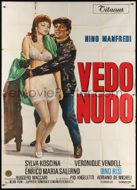 7t394 VEDO NUDO Italian 2p 1969 art of Nino Manfredi helping sexy half-naked Sylva Koscina!