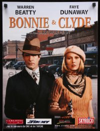 7w465 BONNIE & CLYDE French 16x21 R2000 different close up of Warren Beatty & Faye Dunaway with guns!