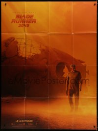 8b647 BLADE RUNNER 2049 teaser French 1p 2017 cool image of Harrison Ford by huge statue head!