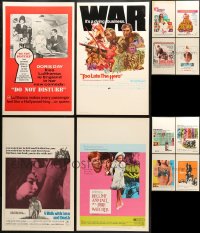 8d282 LOT OF 12 WINDOW CARDS 1960s great images from a variety of different movies!