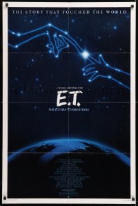 8f335 E.T. THE EXTRA TERRESTRIAL 1sh R1985 Drew Barrymore, Spielberg, cool John Alvin art!