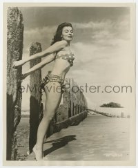 8g109 ANNE HEYWOOD 8.25x10 still 1958 sexy beach portrait in polka dot bikini, Violent Playground