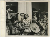 8g146 BIG STEAL 8x11 key book still 1949 sexy Jane Greer posing with Mexican street band!